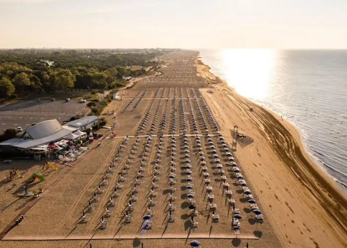 شقة Cozy With Terrace